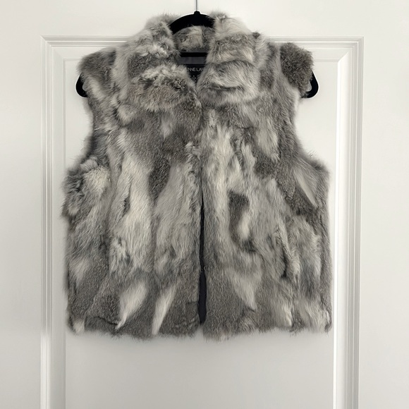 Adrienne Landau rabbit fur vest - Picture 1 of 4